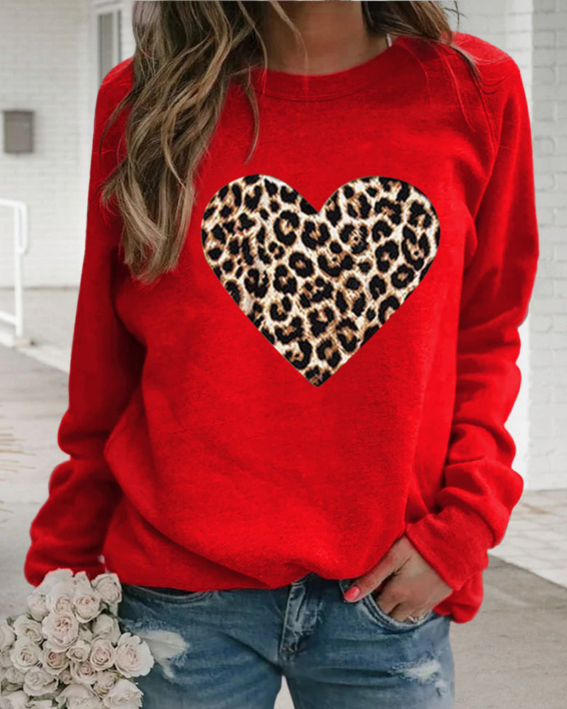 Stilla | Elegant Sweatshirt Med Leopardhjerte Print