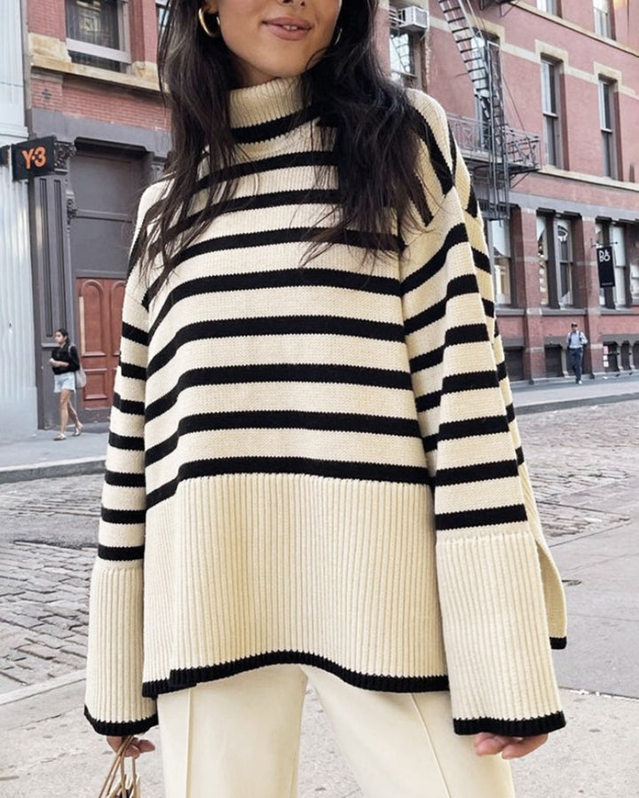 Stilla | Oversize-trøje med stribet rullekrave