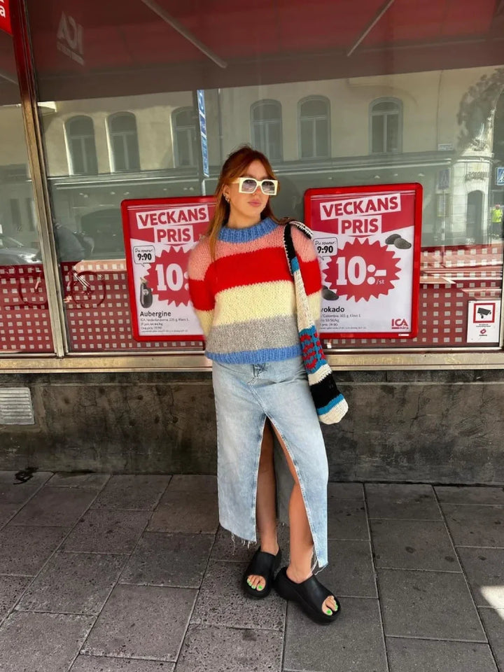 Stilla | Farverig Stribet Striktrøje til Casual Chic Looks