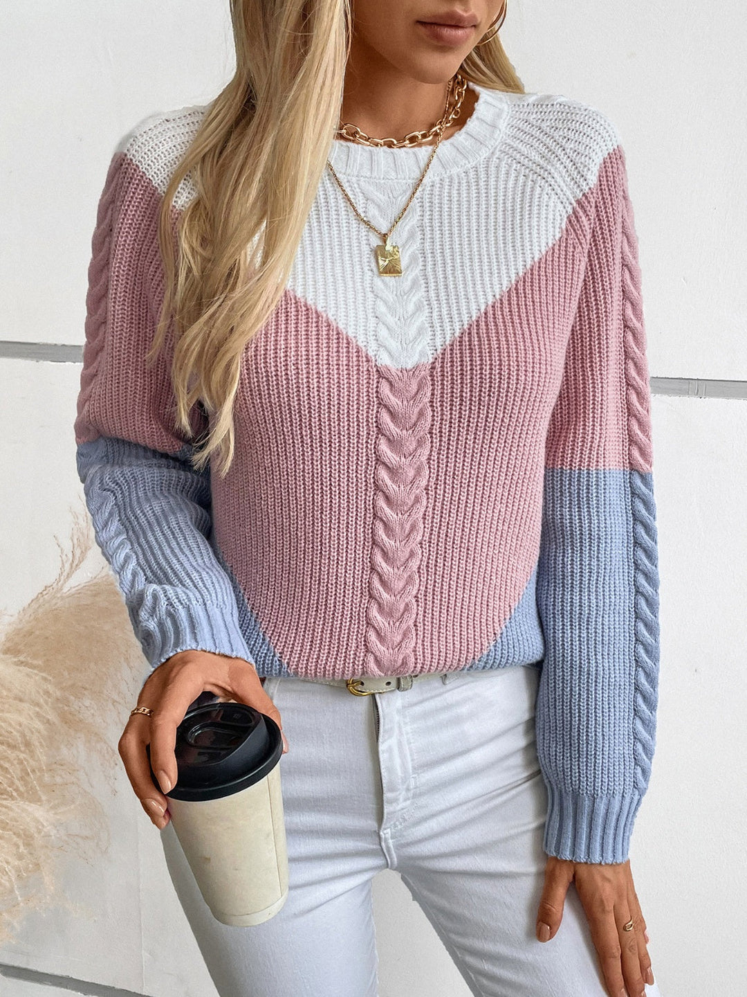 Stilla | Rundhalset Pullover Med Farveblok og Lange Ærmer