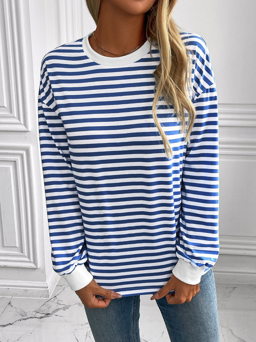 Stilla | Stribet Rundhalset Sweatjacke Med Lange Ærmer