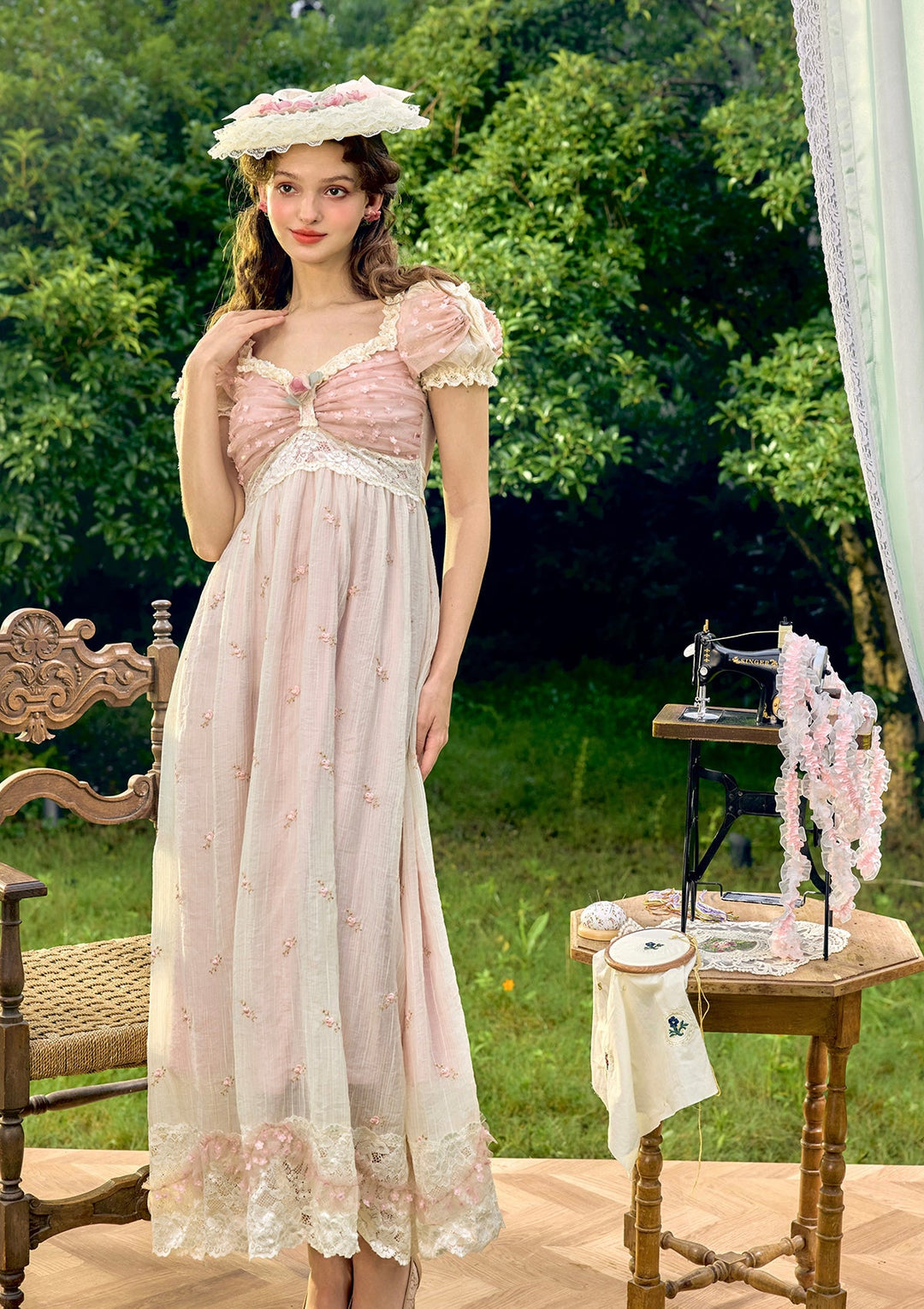 Stilla | Alice Regency Kjole
