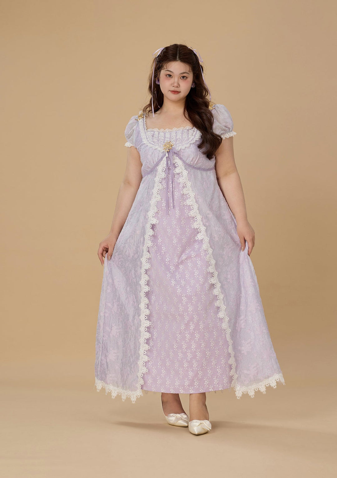 Stilla | Plus Monets Irisser Regency Kjole