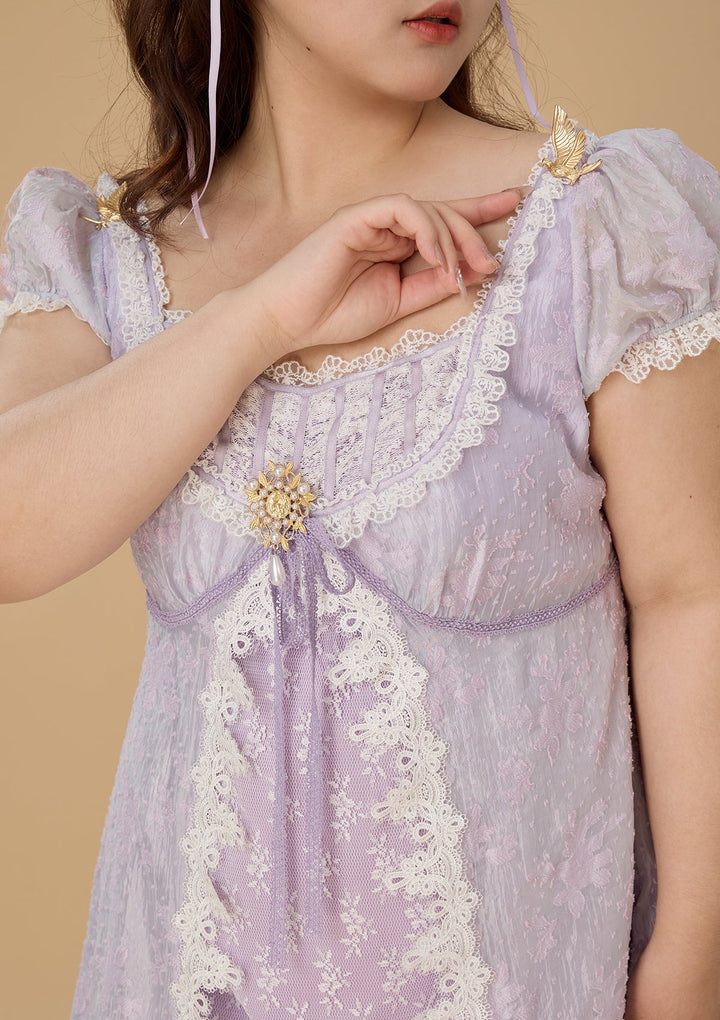 Stilla | Plus Monets Irisser Regency Kjole