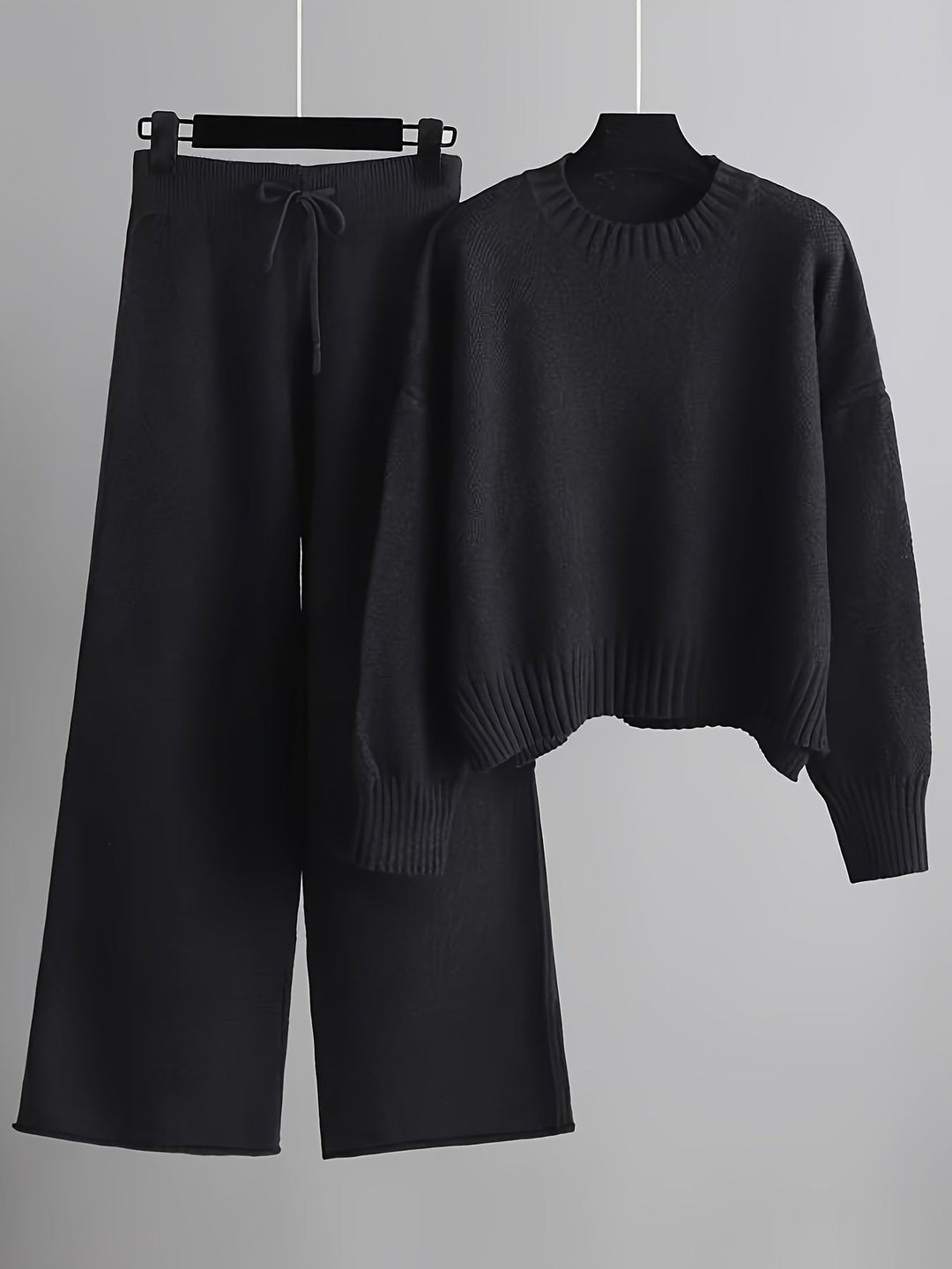 Stilla | Strickanzug Bestehend Aus Einem Pullover und Einer Hose