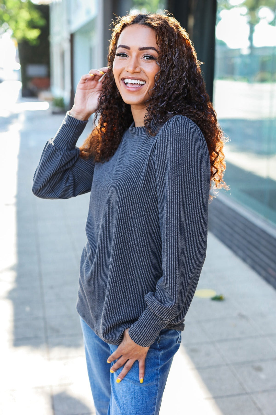Stilla | Chemise Everyday Med Lange Ærmer I Antracitfarvet Ribbebind Med Mineralvask