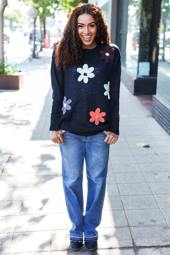 Stilla | Overstørrelse Sweater Af Sort Strik Med Blomsterpatch
