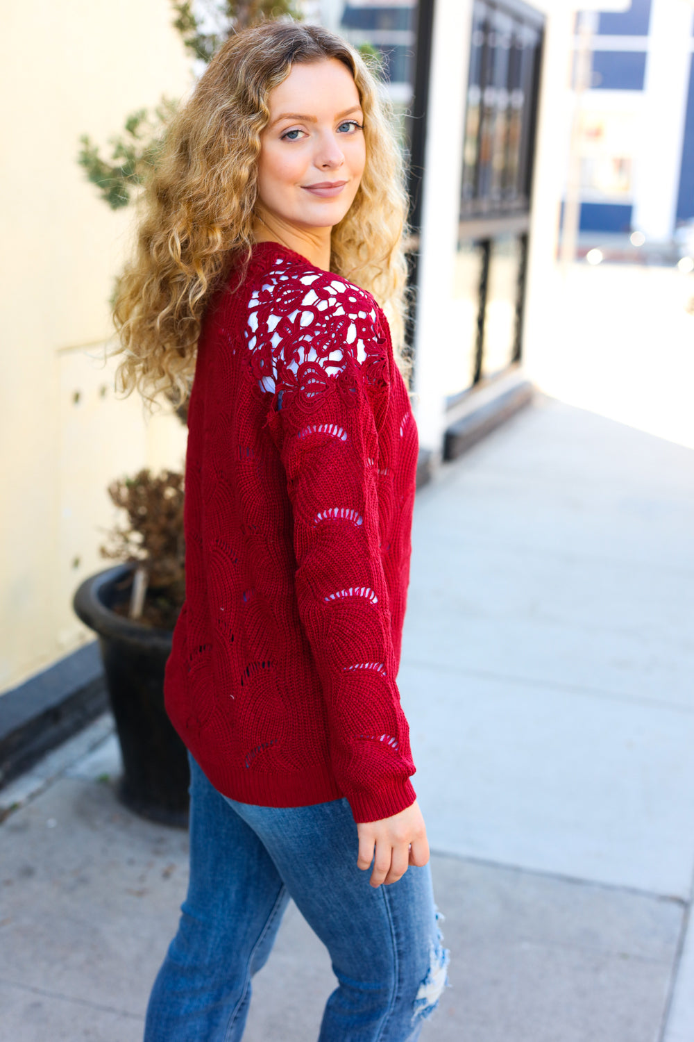 Stilla | Lækker Chic Pullover Af Bordeaux Hulstrik Med Spidsærmer