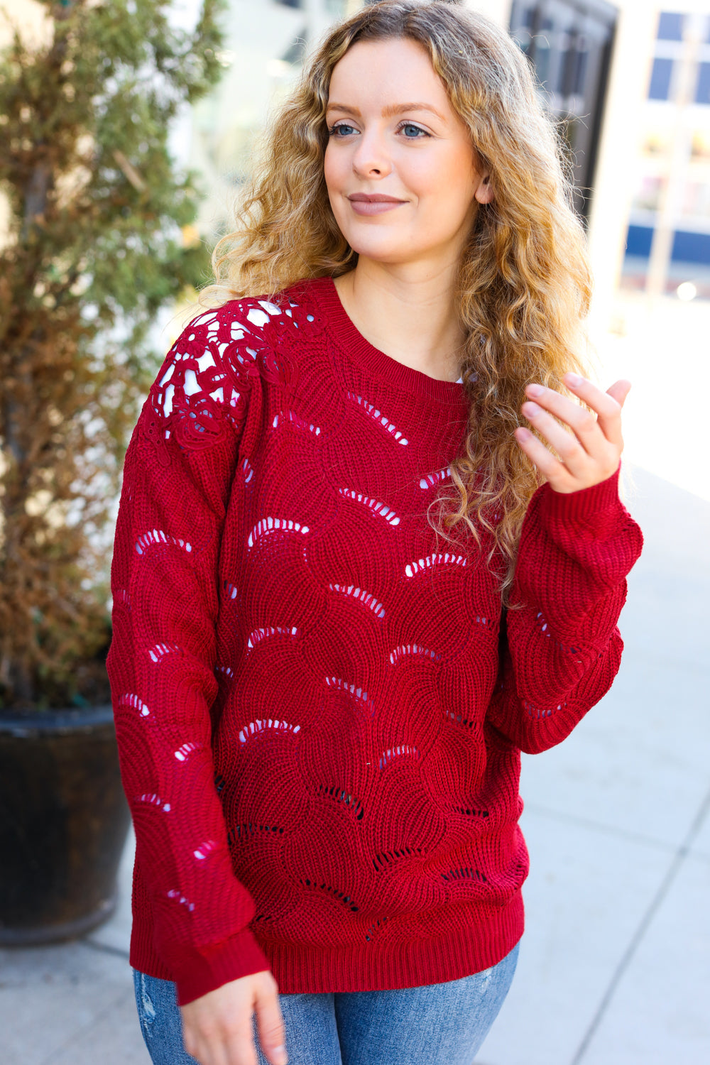 Stilla | Lækker Chic Pullover Af Bordeaux Hulstrik Med Spidsærmer