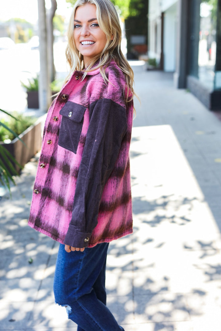 Stilla | Plush Checkered Velvet Jakke i Rosa og Brun Spread Joy Med Knaplukning