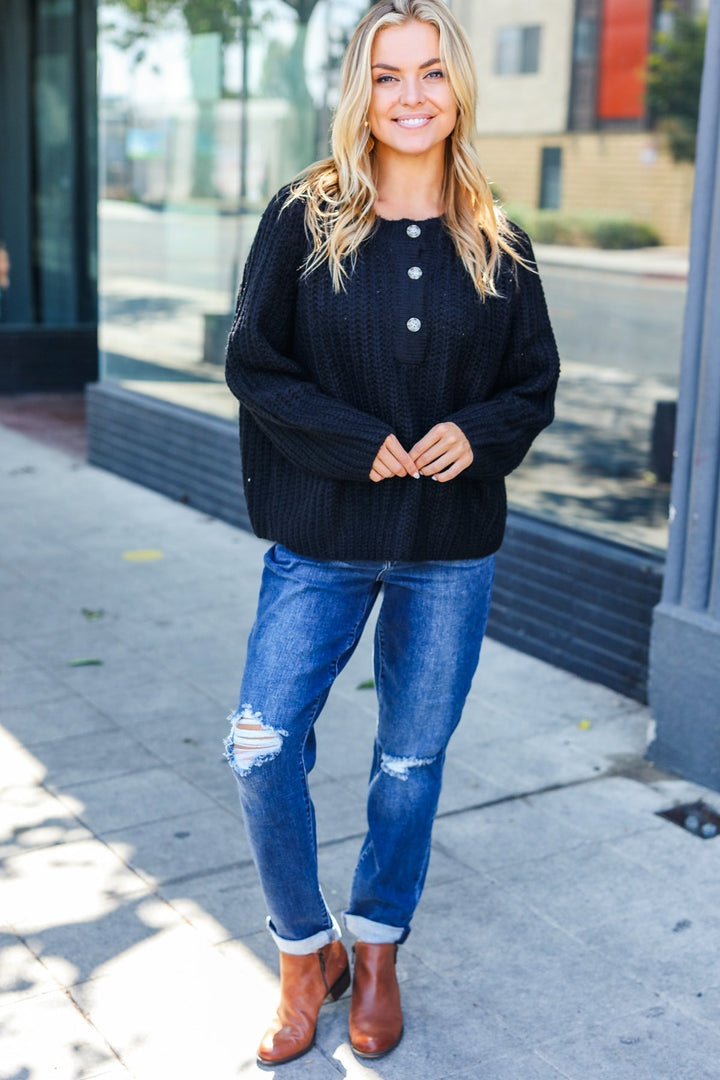 Stilla | Casual Living Bred Sort Henley Pullover Med Knapper Af Strik