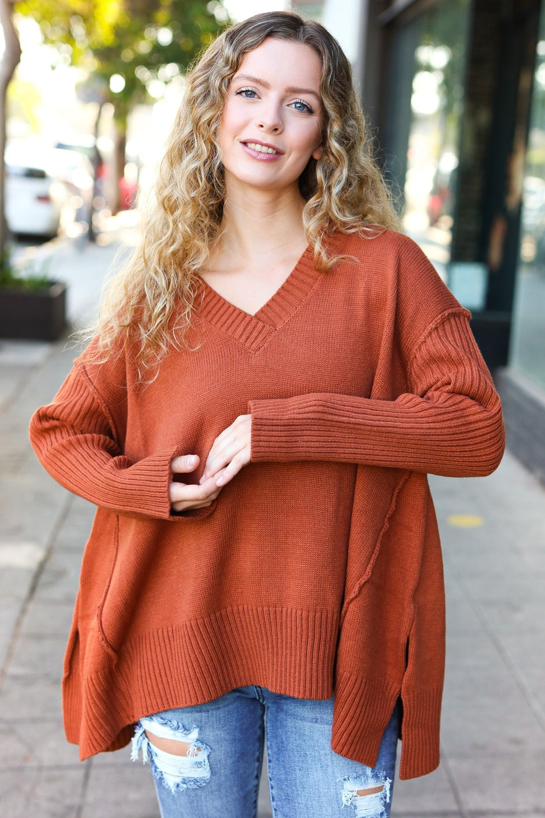 Stilla | Overdimensioneret Pullover Med V-hals I Laid-back-chic Rib-strik I Rustfarve
