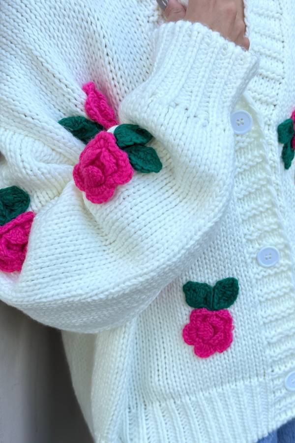 Stilla | Selena Rose Strikjakke