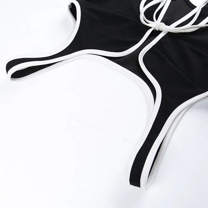 Stilla | Elegant Tanktop Sort og Hvid