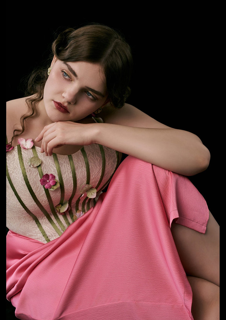 Stilla | Plus Flower Vine Phantom Corset Dress
