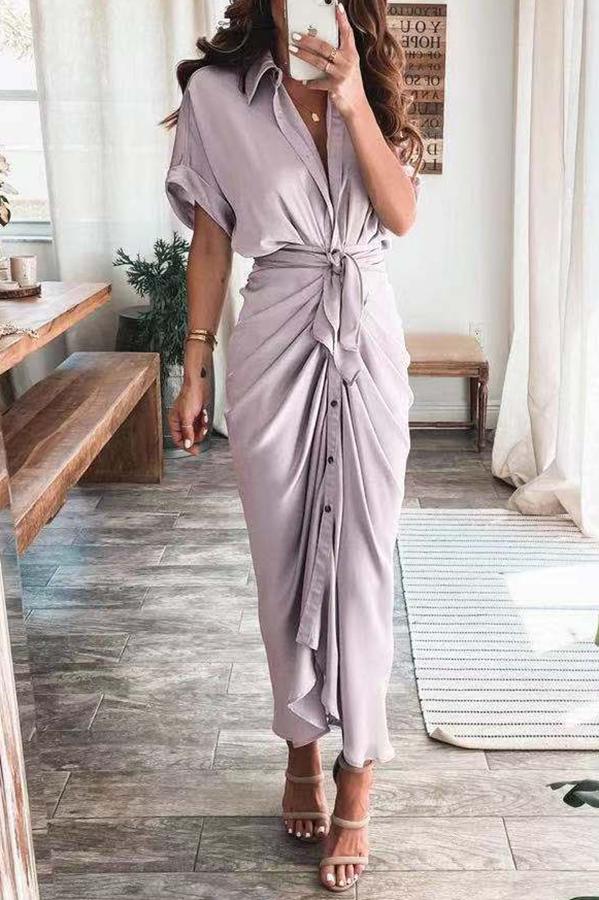 Stilla | Satin Kjole med Knapper og Voile