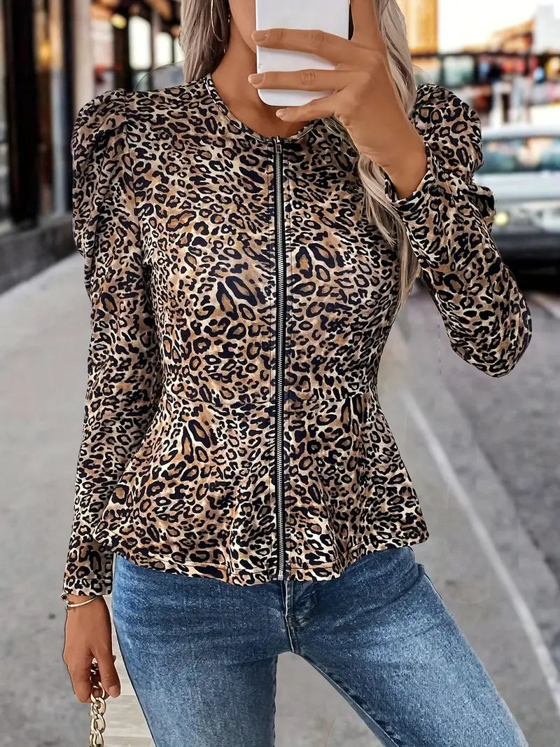 Stilla | Elegant jakke med puffærmer og leopardmønster
