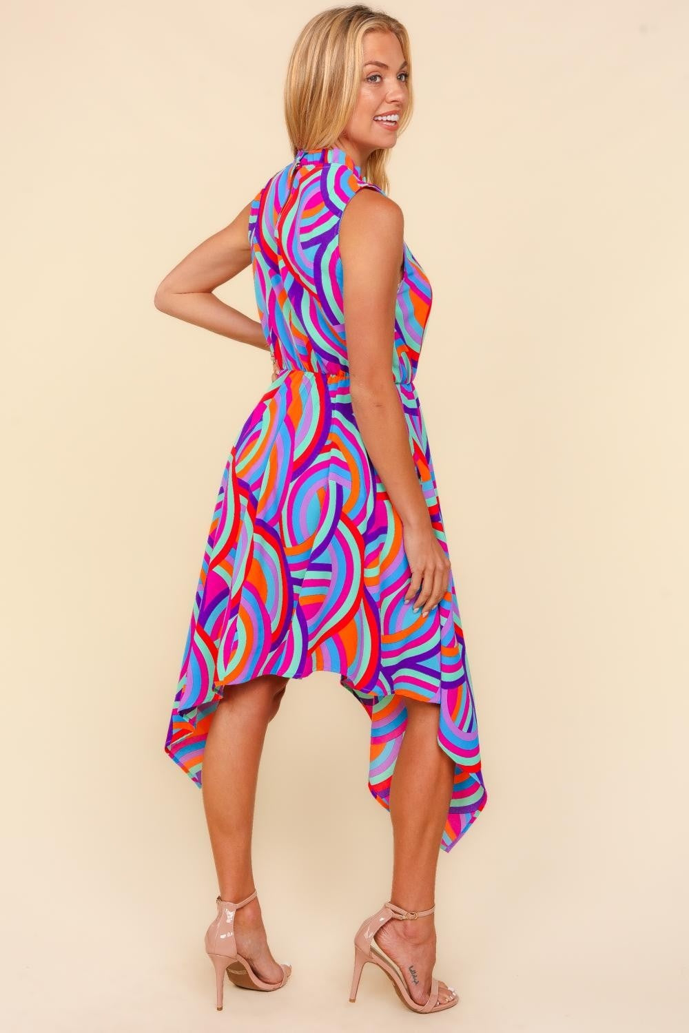Stilla | Full Size Mock Neck Without Sleeves Printed Dress