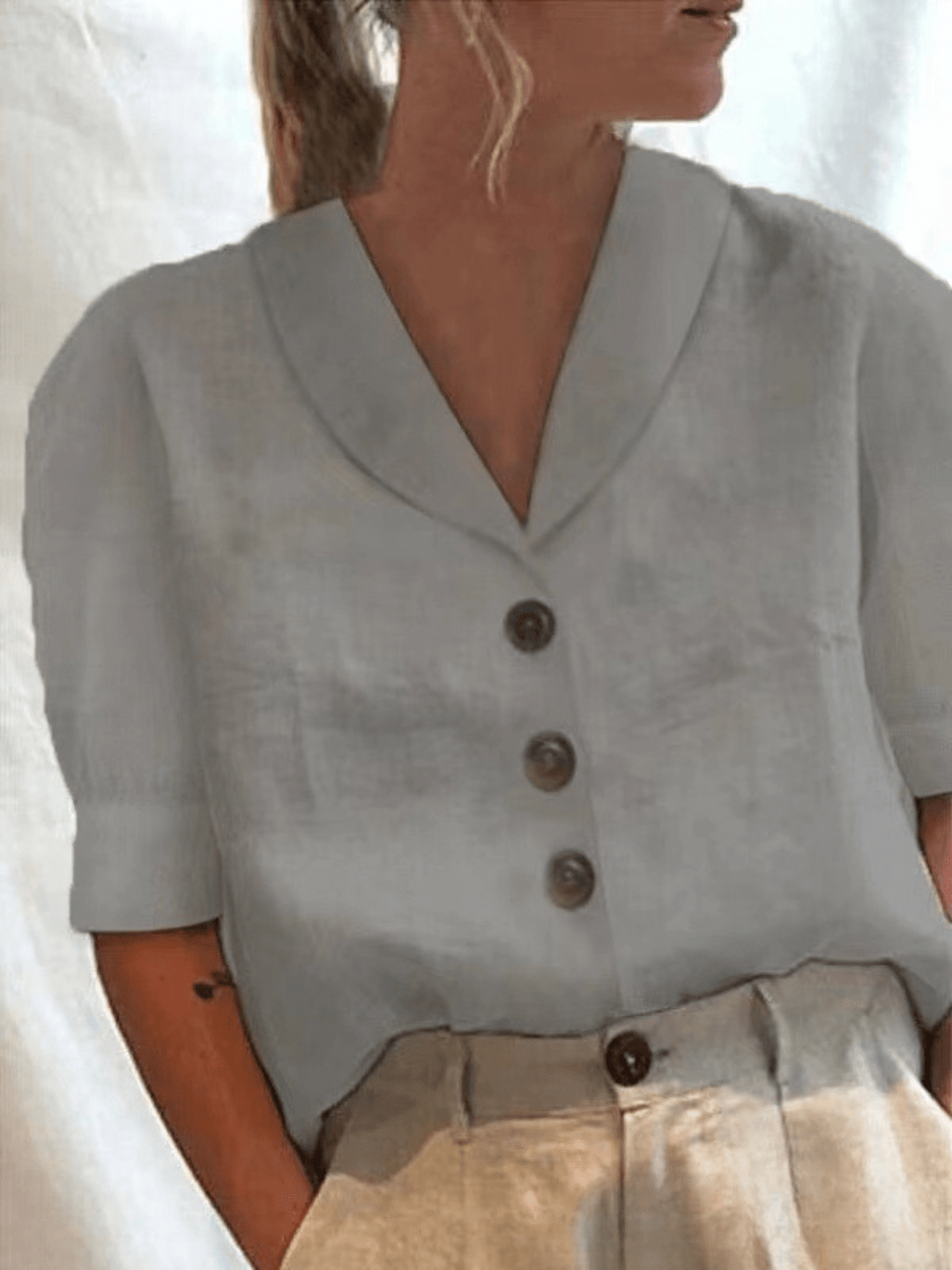 Stilla | Trendy Bluse med Krave til Damer