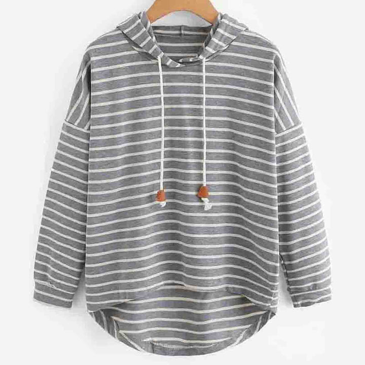 Stilla | Elegant dame-t-shirt med hætte