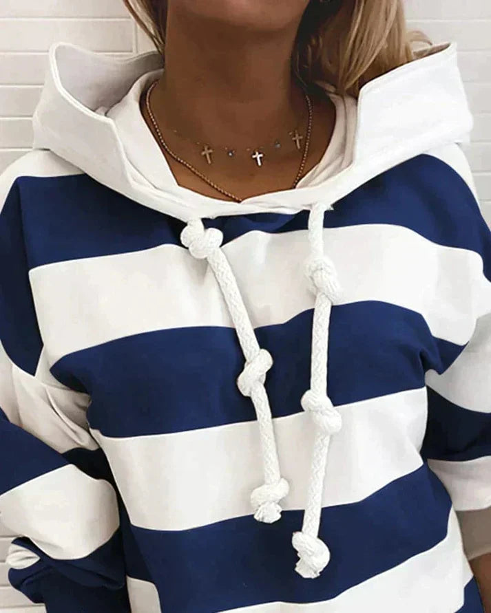 Stilla | Figurtilpasset og Elegant Strikpullover