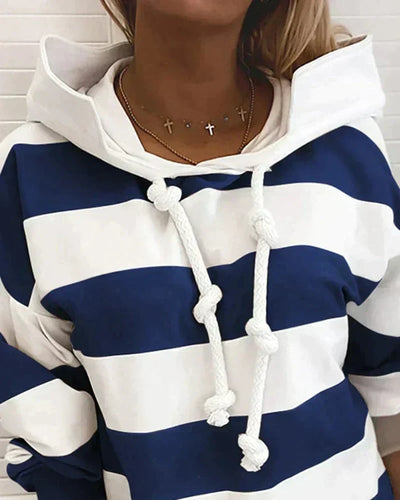 Stilla | Figurtilpasset og Elegant Strikpullover