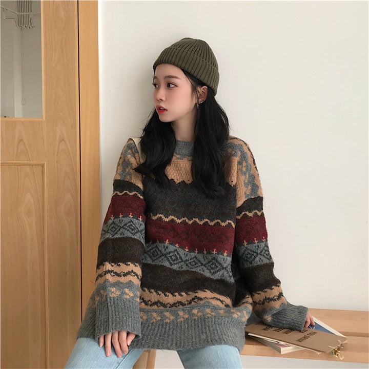 Kvinders komfortable strikket sweater i retro mønsterdesign Stilla