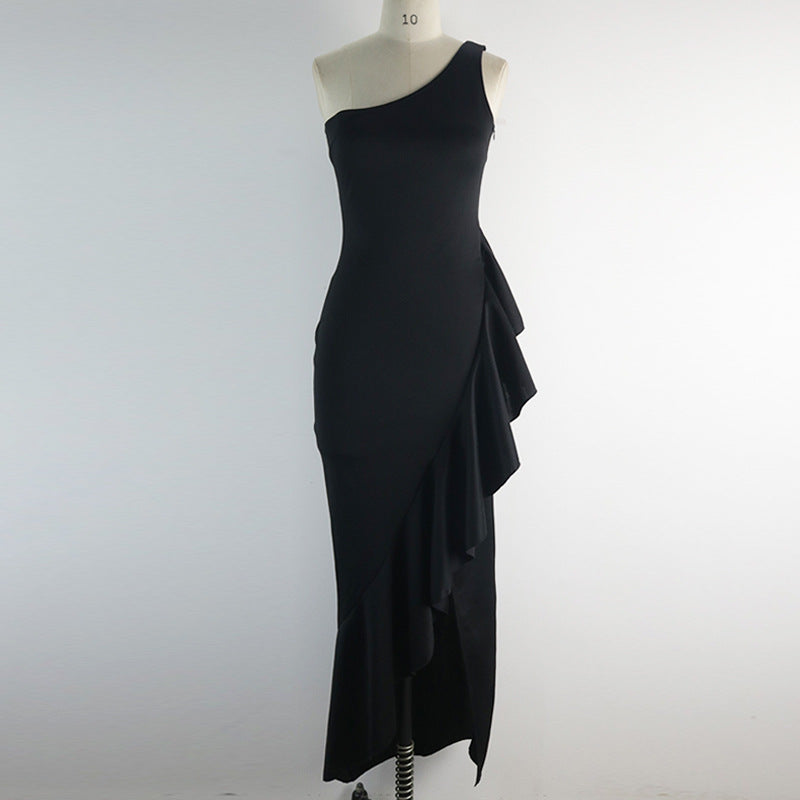 Dame elegance aftenkjole med asymmetrisk ruffle design Skovae
