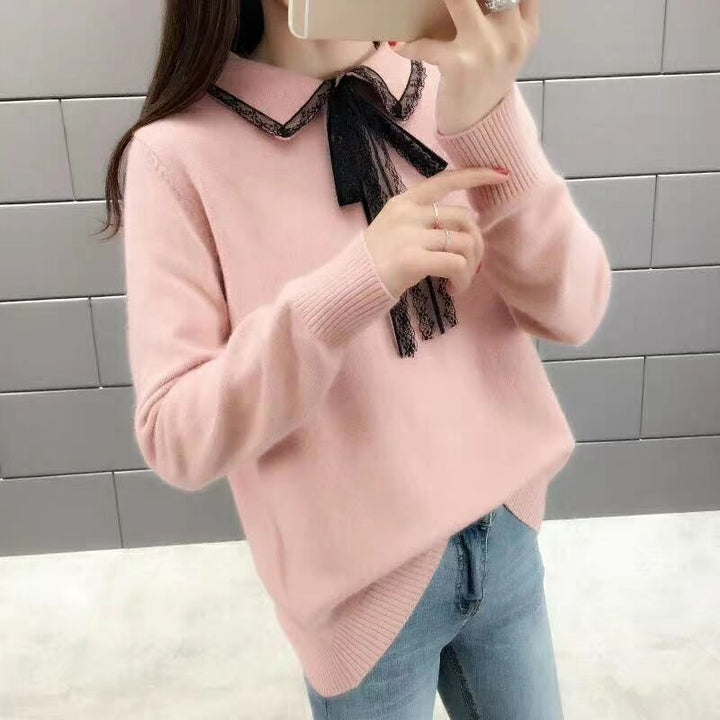 Femme Elegant Strikpullover med Spidskrave Detalje Stilla