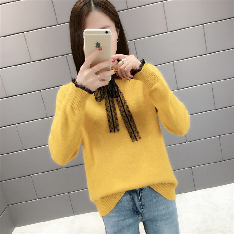 Femme Elegant Strikpullover med Spidskrave Detalje Stilla