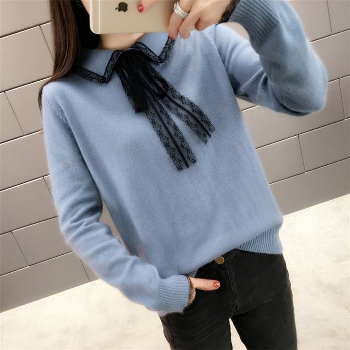 Femme Elegant Strikpullover med Spidskrave Detalje Stilla
