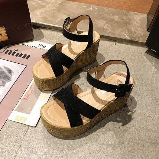 Dame Wedge-sandaler med elastiske remme og skridsikker platform Stilla