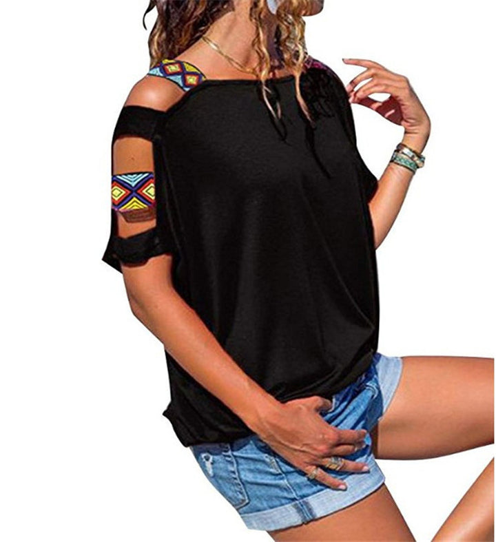 Dame Off-Shoulder Bluse med farverigt Ethnodetail Stilla