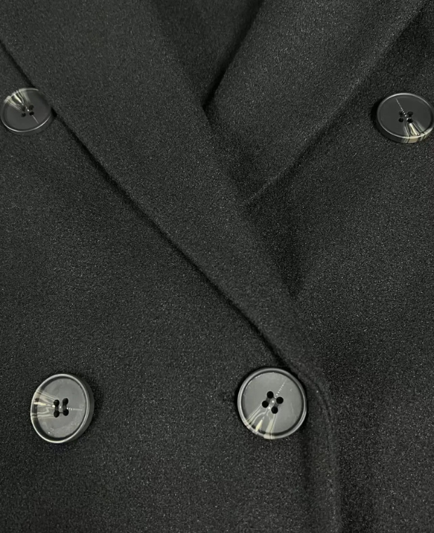 Stilla | Trendy tøj til minimalistisk stil