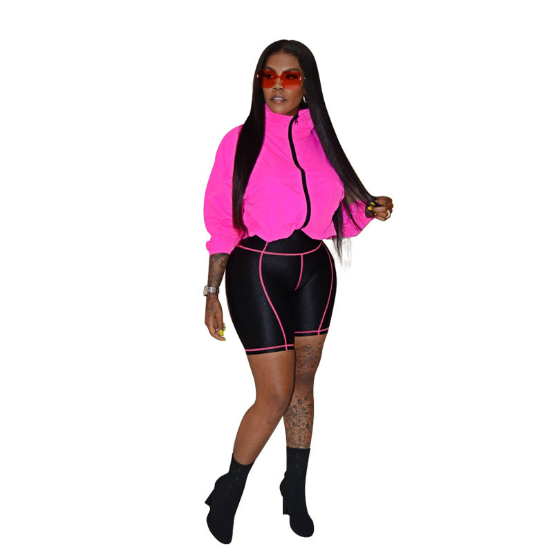 Dame Sporty Set med cropped jakke og tætsiddende shorts Stilla
