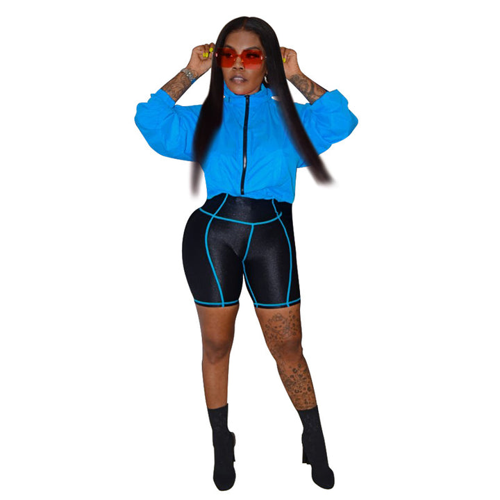 Dame Sport-outfit med stilfuld jakke og tætsiddende cykelshorts Stilla