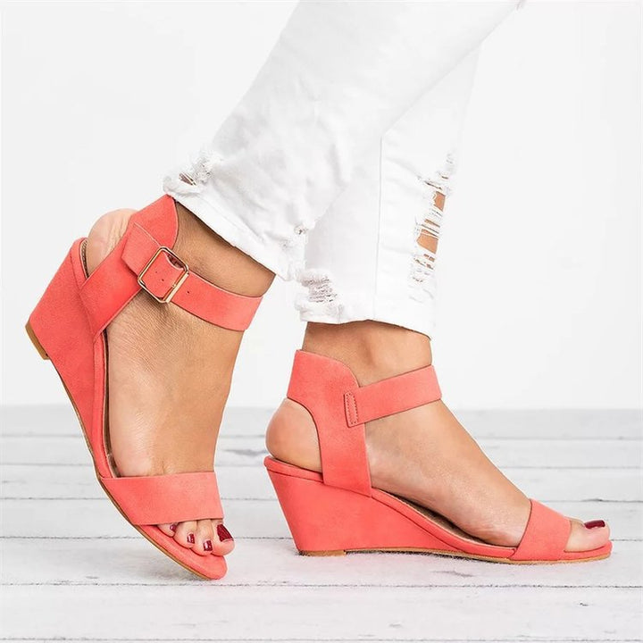 Dame Wedge-sandaler med elegant rem-design og komfortabelt fodseng Stilla