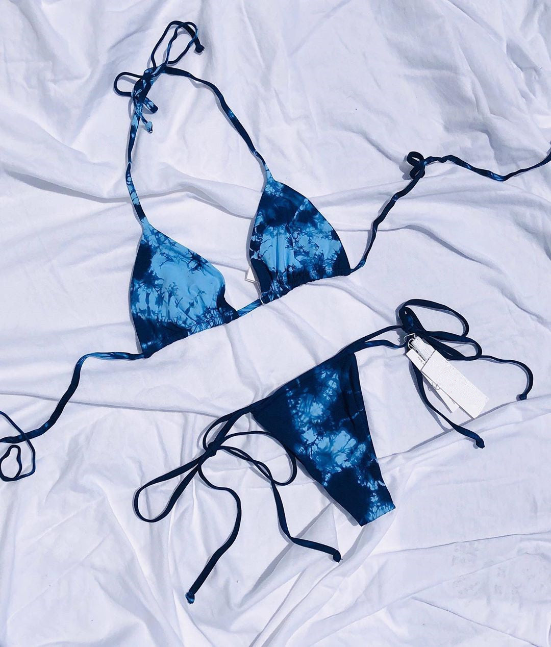 Dame triangel-bikini med trendy dip-dye-effekt og justerbare bånd Stilla