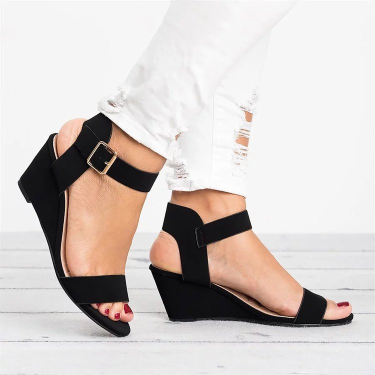 Dame Wedge-sandaler med elegant rem-design og komfortabelt fodseng Stilla