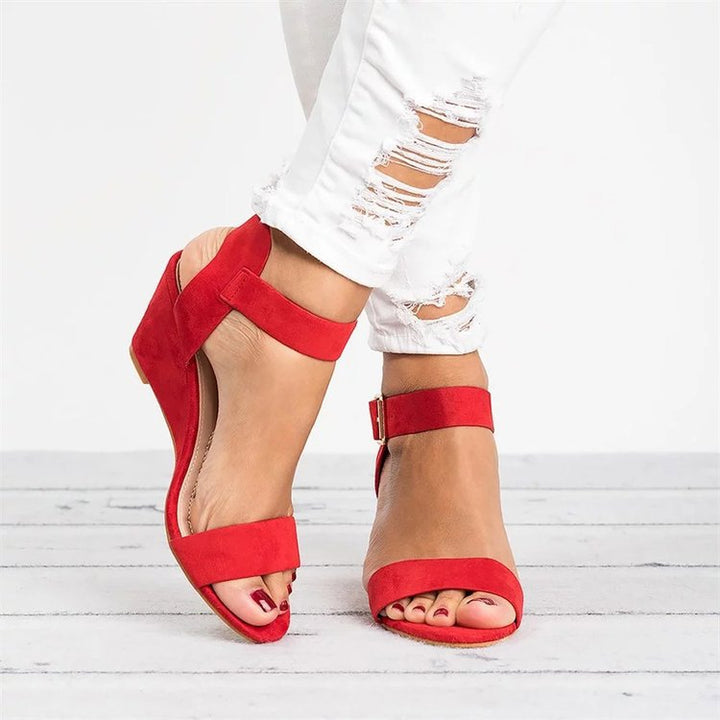 Dame Wedge-sandaler med elegant rem-design og komfortabelt fodseng Stilla