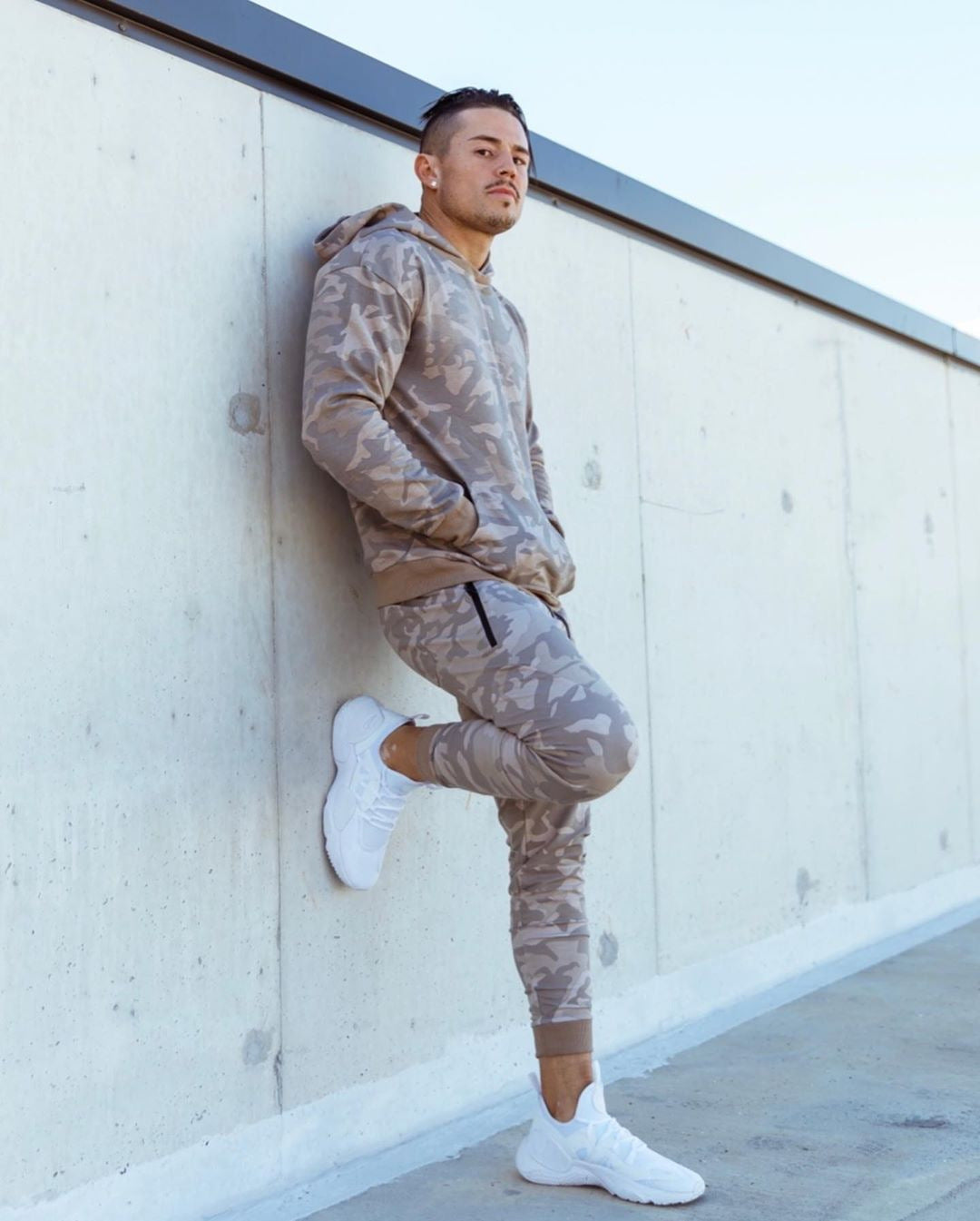 Herrer Camouflage Sweatpants sæt med hætte og elastisk talje Stilla