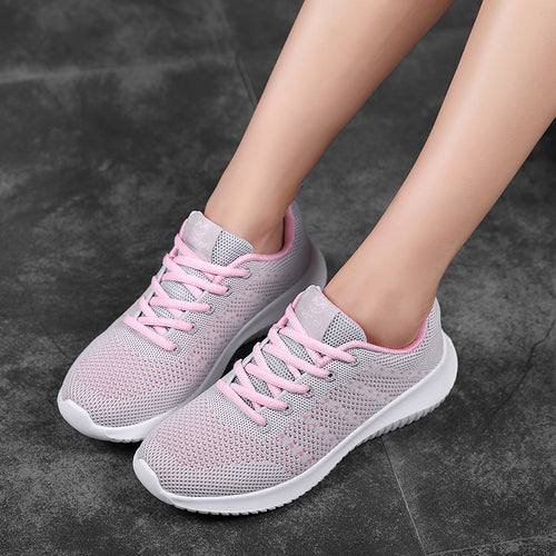 Dame Lettere Atletiske Sneakers med Åndbart Mesh-Overmateriale Stilla