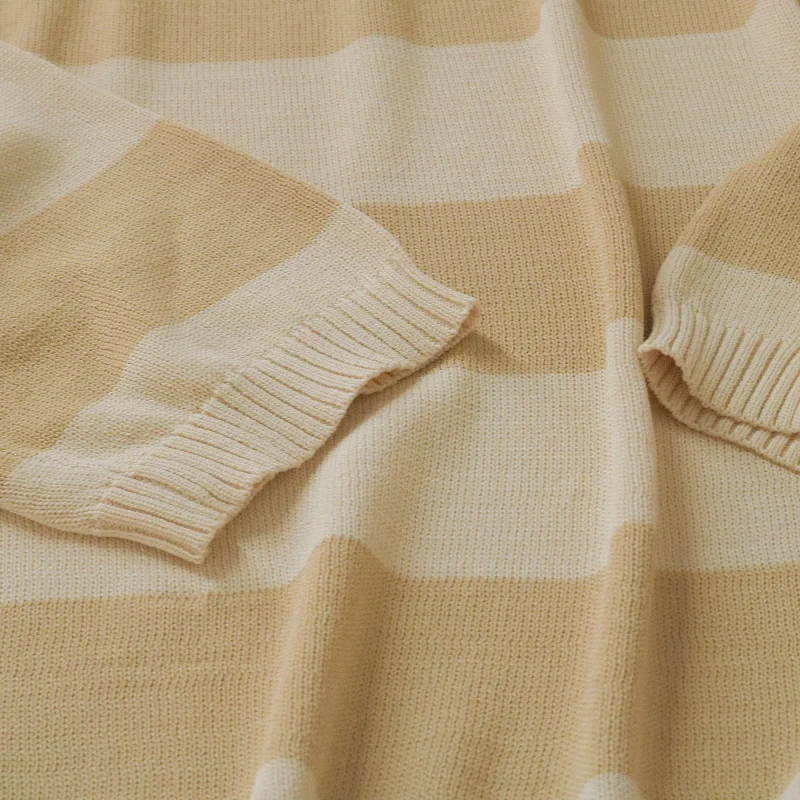 Stilla | Damepullover I Trendy Stribet Design, Løs Pasform Model Med V-hals