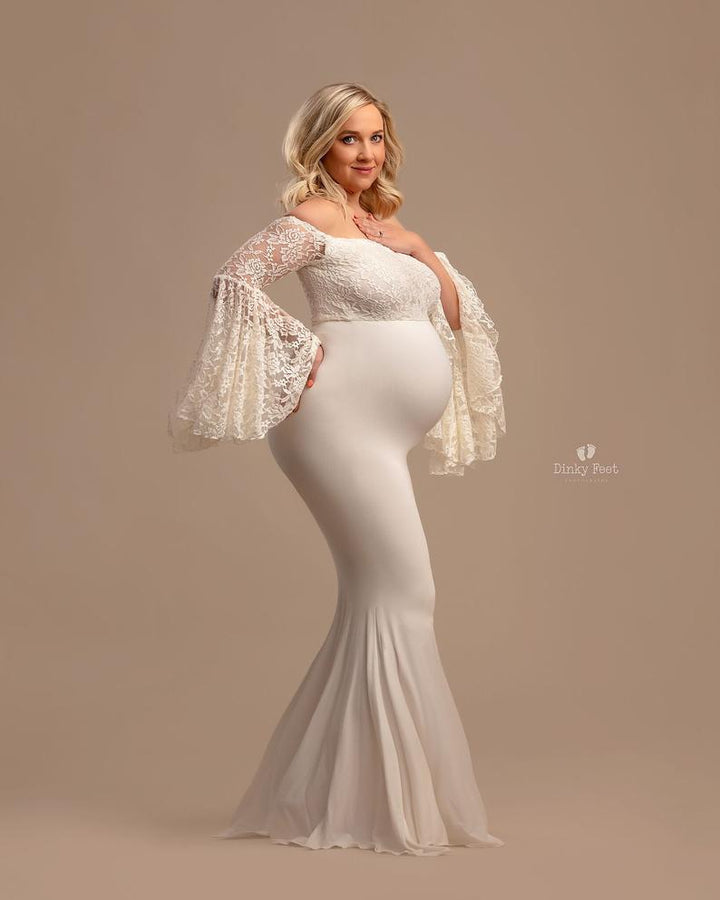 Dame blonde graviditetskjole med off-shoulder design Stilla
