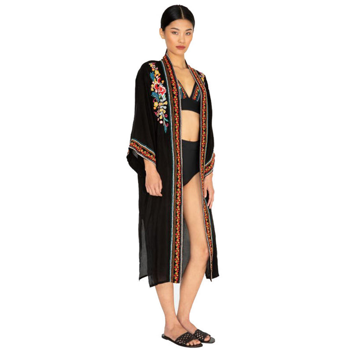 Dame elegant strandkimono med farverige broderier og løs silhuet Stilla