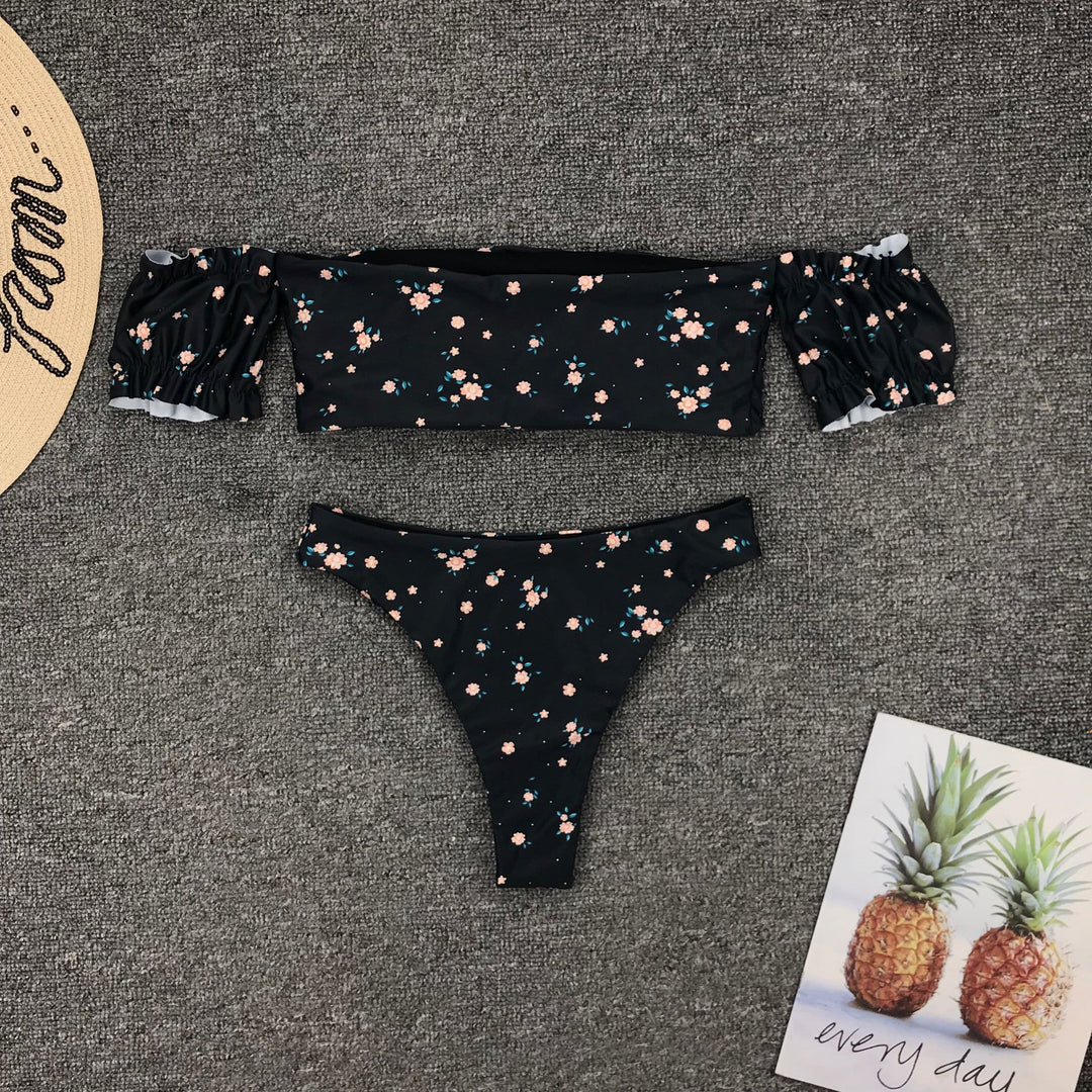 Dame Bandeau-bikini-sæt med flæse-detaljer og høj udskæring Stilla
