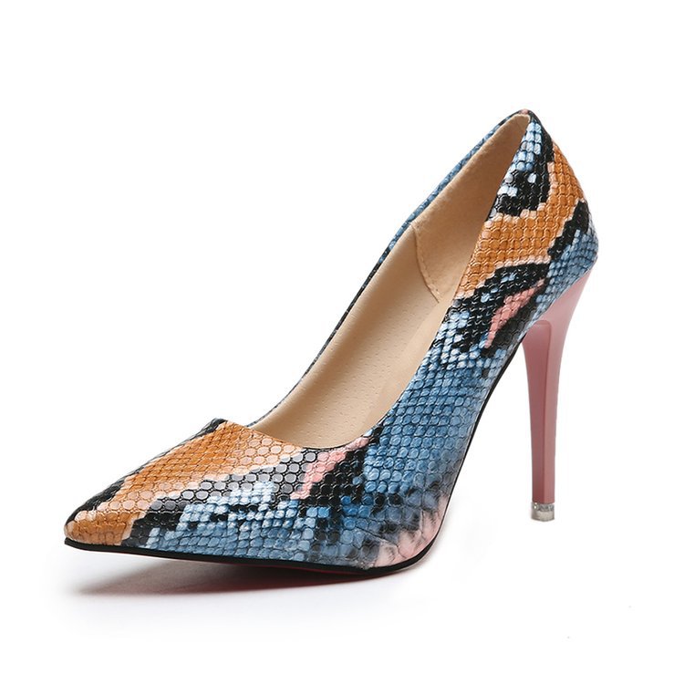 Dame højhælede pumps med imponerende slangeskindsdesign og elegant spids hæl Stilla