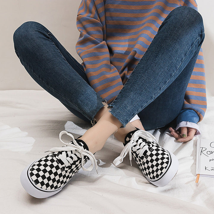 Dame Slip-On Sneakers med moderne skakbræt mønster og skridsikker sål Stilla