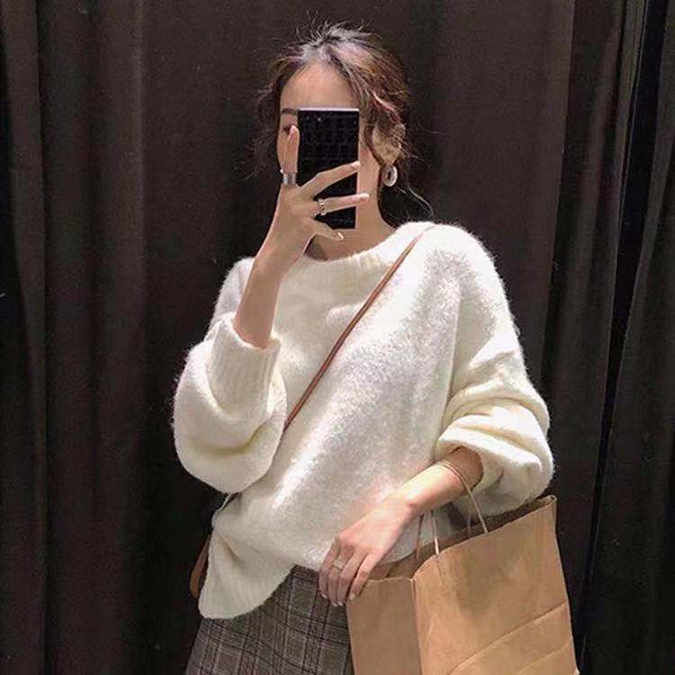 Femme Soft Knit Pullover Sweater Stilla