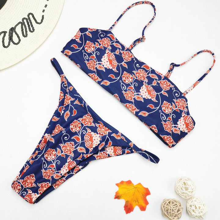Dame bikini sæt med blomsterdesign og justerbare stropper Stilla